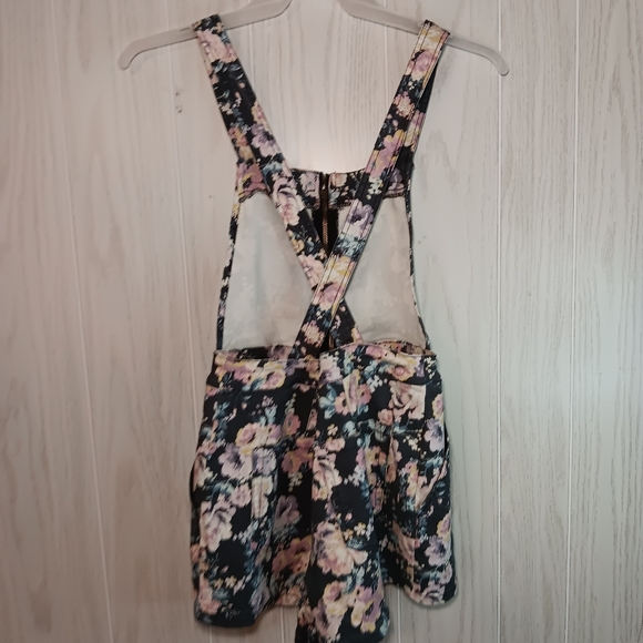 Wild fable floral romper denim overall with zipper size small - Picture 4 of 10